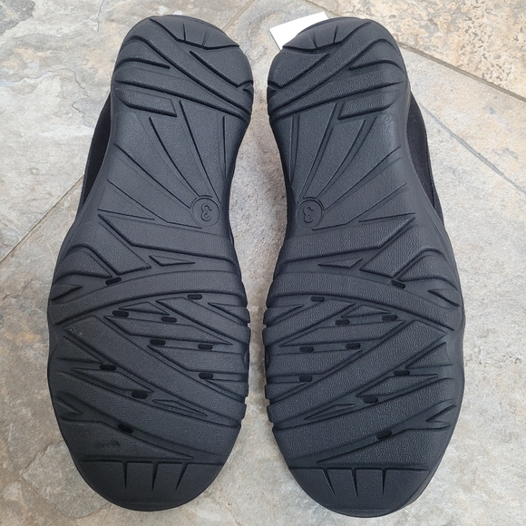 All In Motion Slip-On - Picture 3 of 5